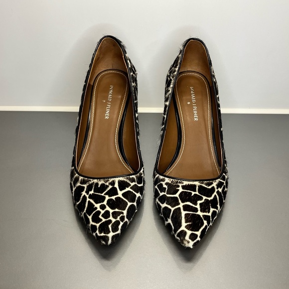 Donald J. Pliner "Treva" heels - Picture 2 of 8